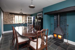 Yew House_Dining Room - click for photo gallery